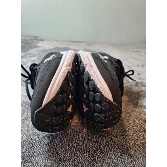 Under Armour Charged Assert 10 Sneaker Shoes Mens 12  Black Low Top Running - Picture 8 of 12